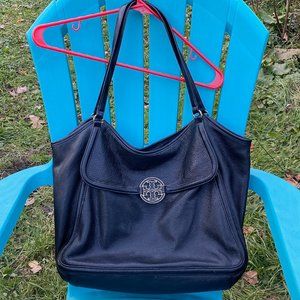Tory Burch Large Amanda Easy Tote